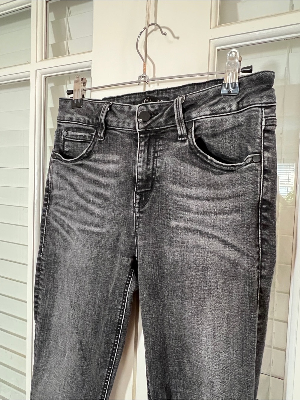 Level 99 Women's Black Washed Skinny Jeans-Size 28 inch waist
